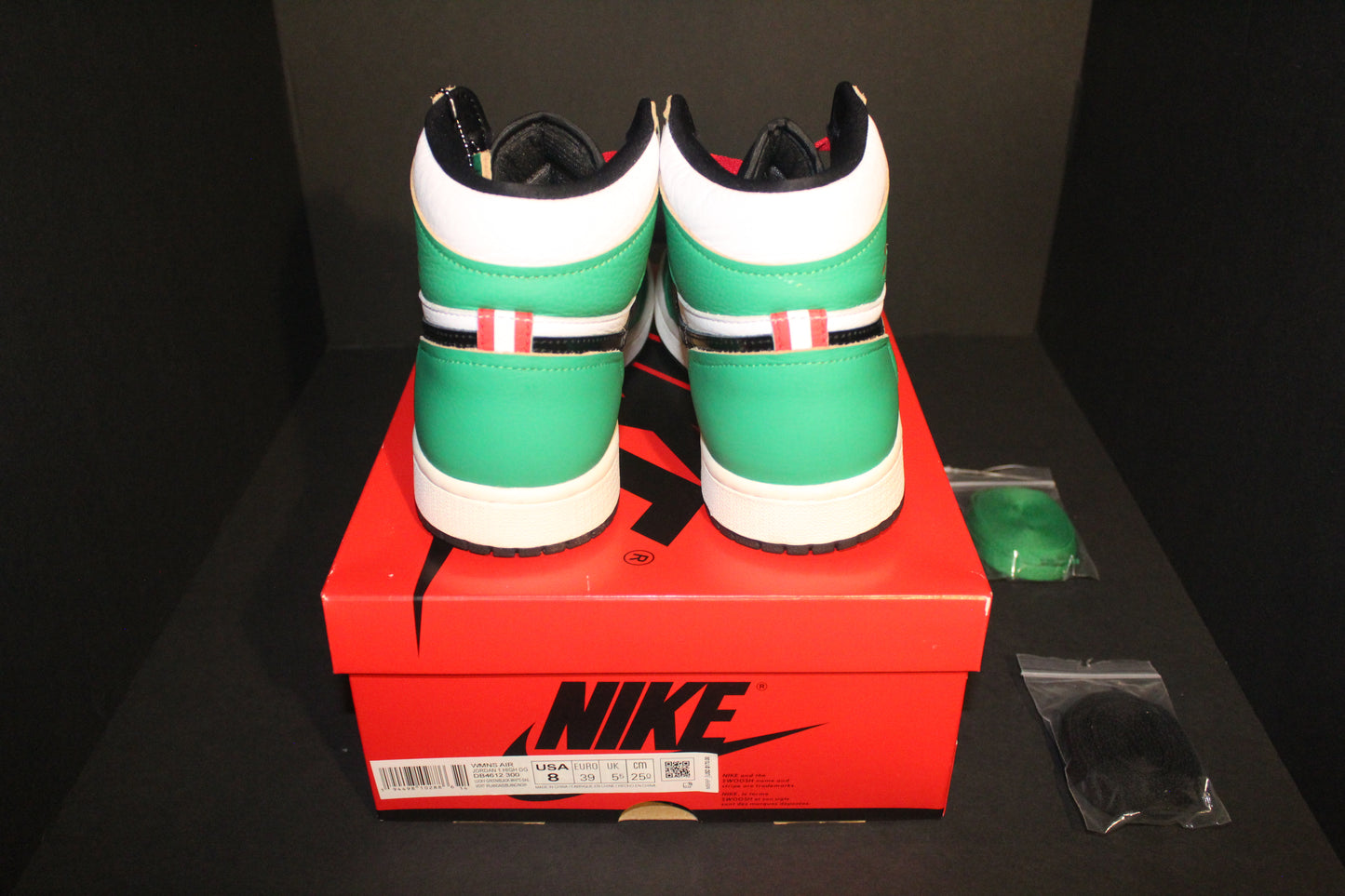 Jordan 1 Retro High “Lucky Green” (Women’s)*VNDS*