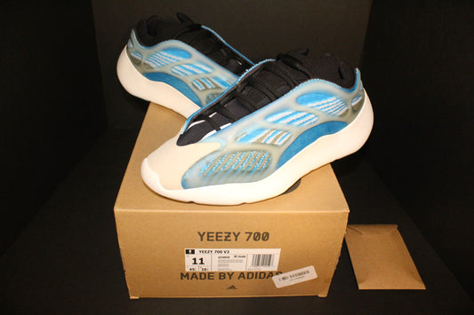 Adidas Yeezy 700 V3 “Arzareth”*USED*