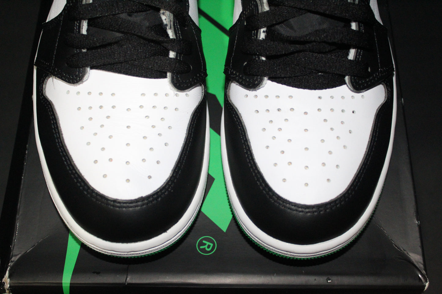 Size 10 - Air Jordan 1 Retro High OG “Lucky Green” *VNDS*