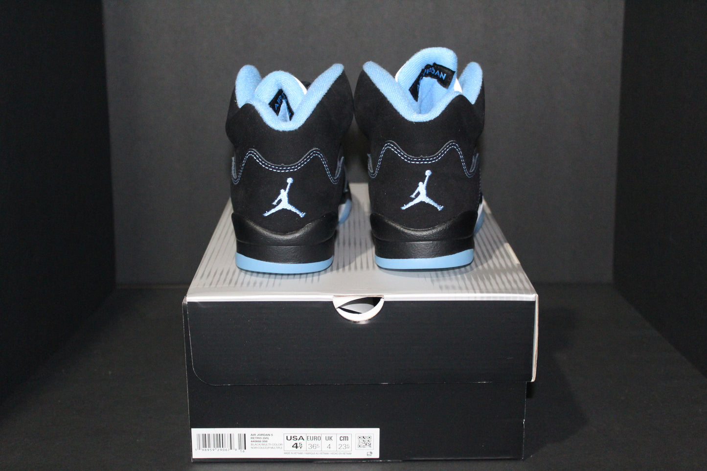 Size 4.5Y - Air Jordan 5 Retro “Black/University Blue” - 440888-008