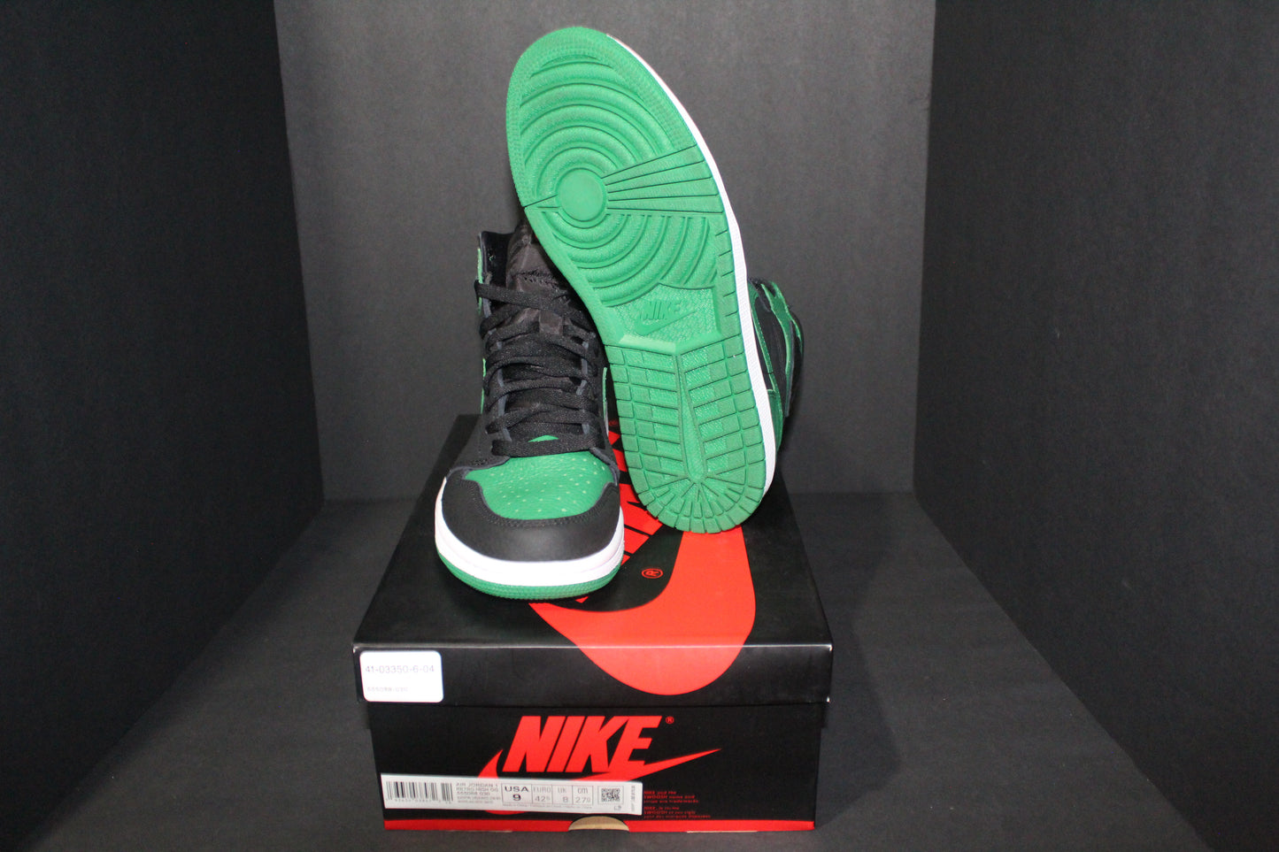 Size 9 - Air Jordan 1 Retro High Pine Green Black 2.0 - 555088-030