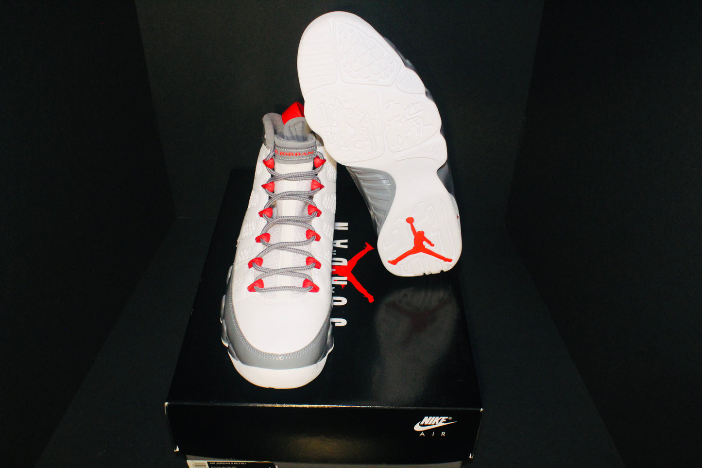 Air Jordan 9 Retro “Fire Red”*DS/NEW*