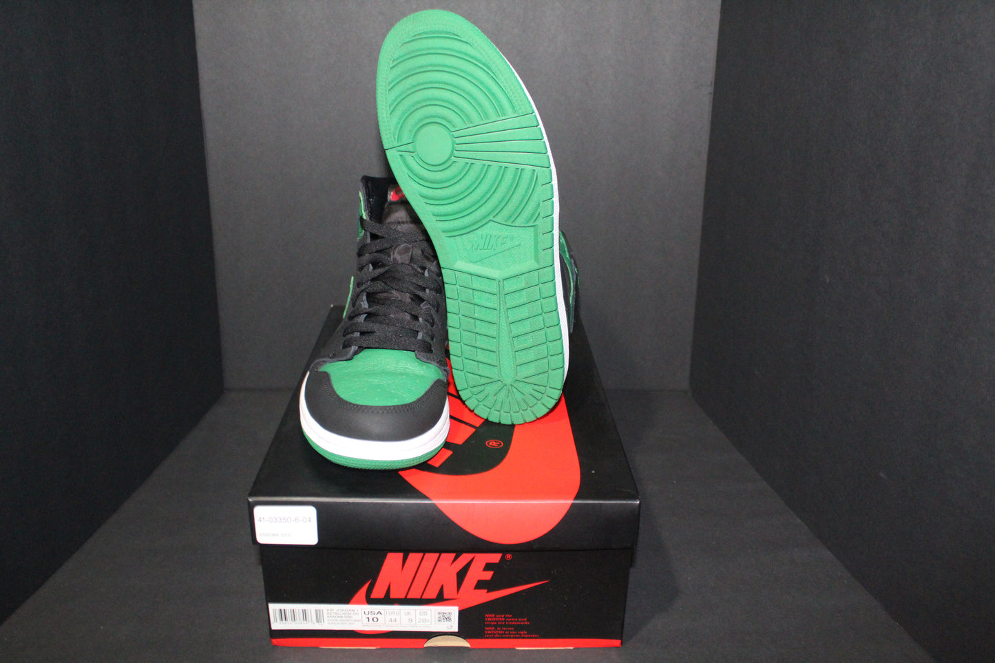 Size 10 - Air Jordan 1 Retro High Pine Green Black 2.0 - 555088-030