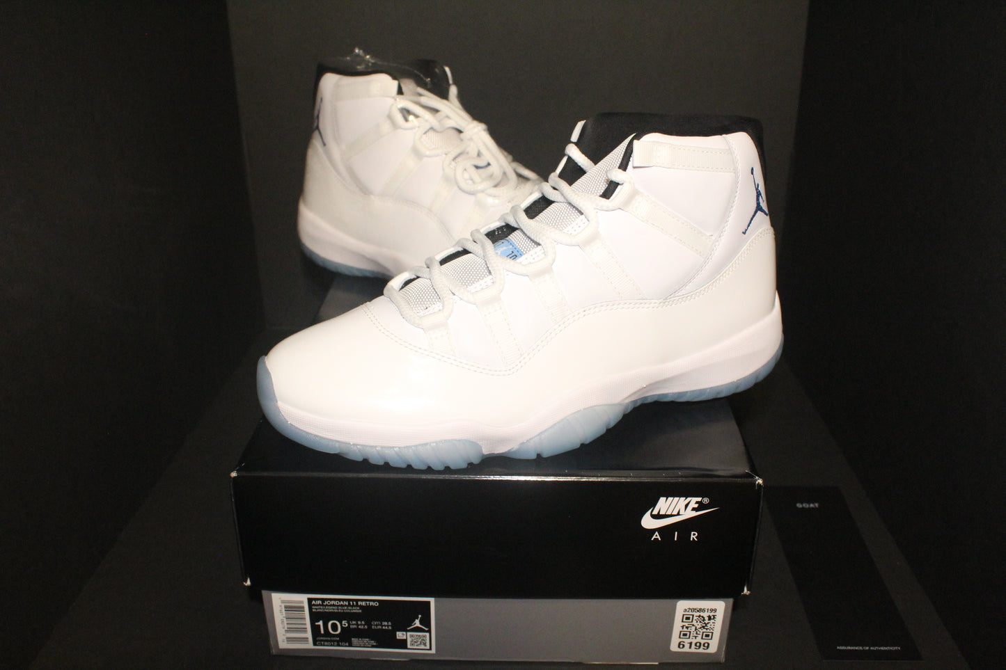 Jordan 11 Retro “Legend Blue”*DS/NEW*