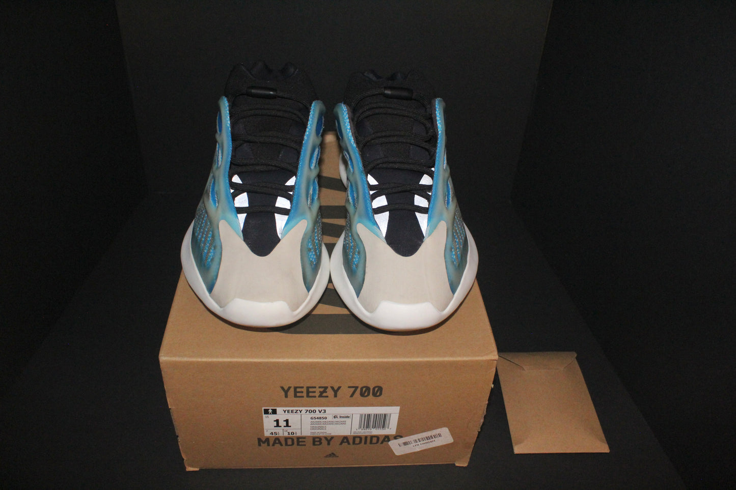 Adidas Yeezy 700 V3 “Arzareth”*USED*