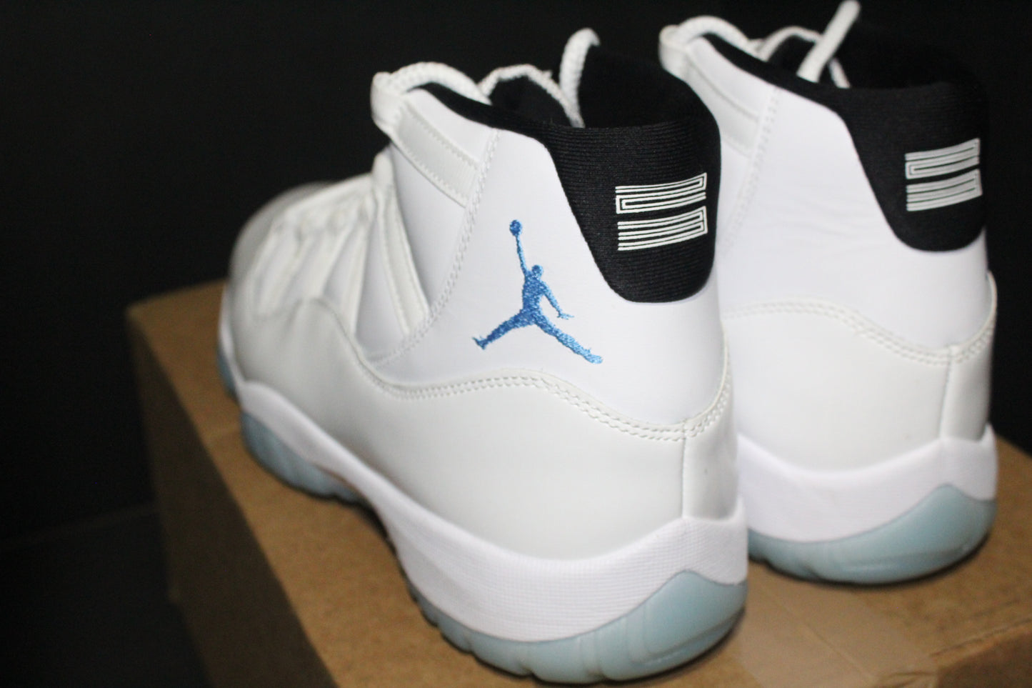 Size 10.5 - Air Jordan 11 Retro Legend Blue - CT8012-104