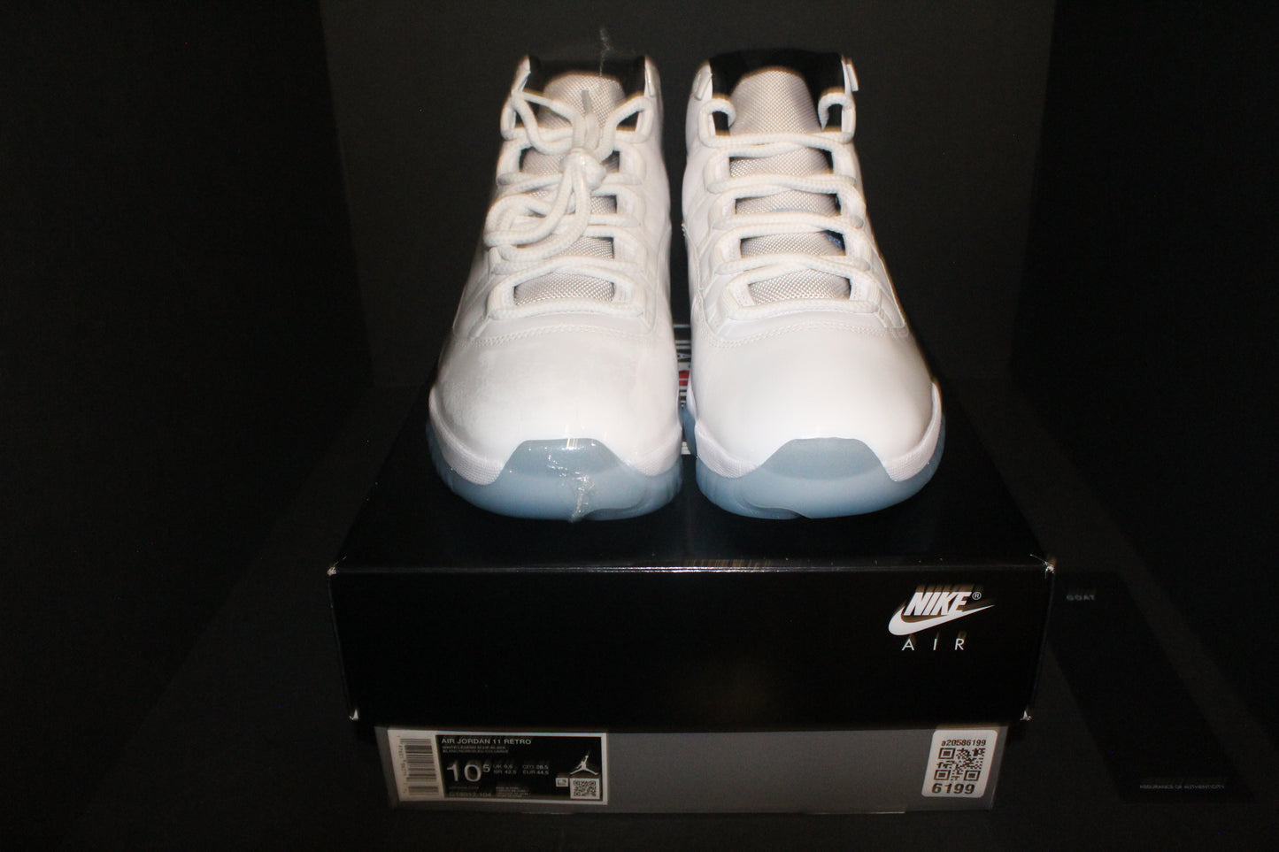 Jordan 11 Retro “Legend Blue”*DS/NEW*