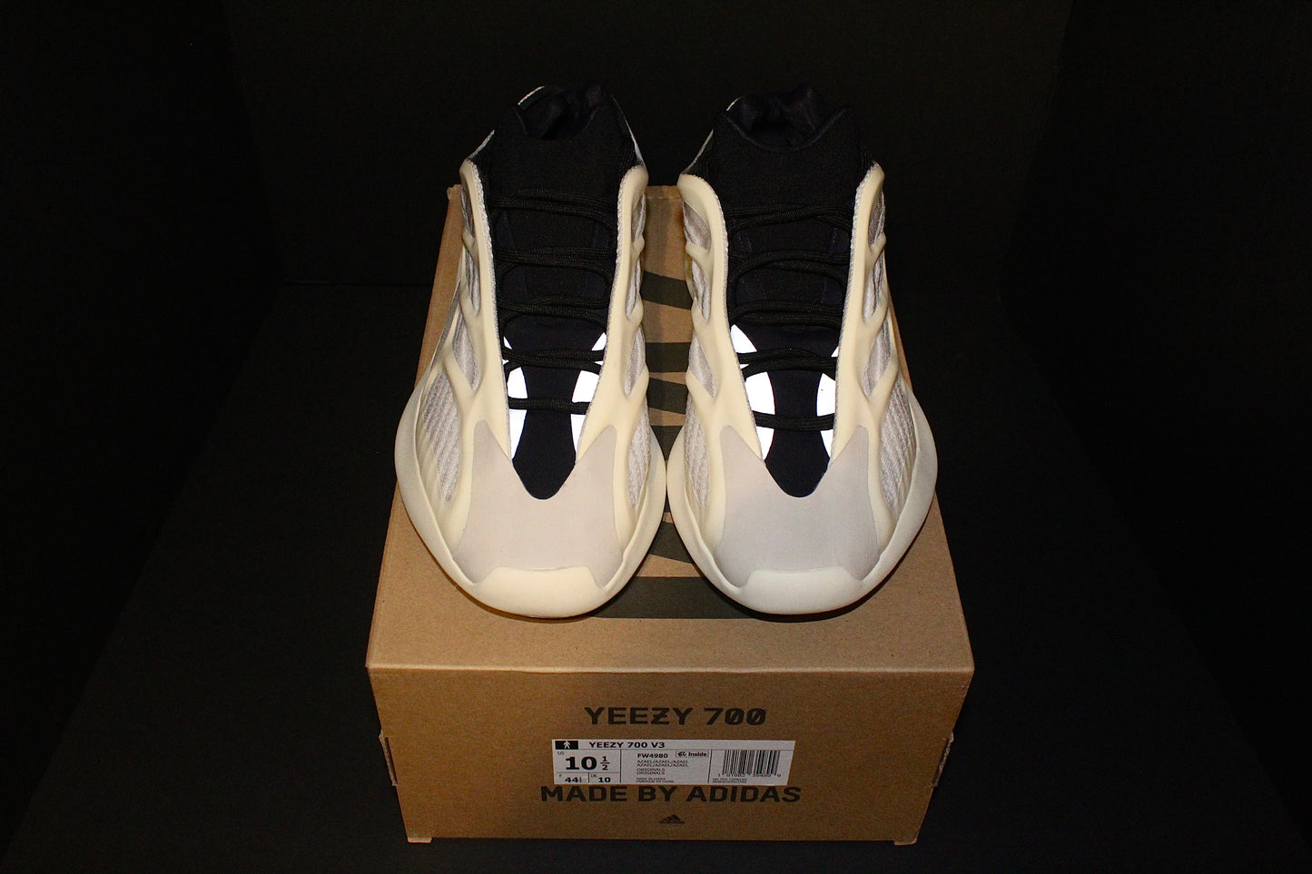 Adidas Yeezy 700 V3 “Azael”*VNDS*