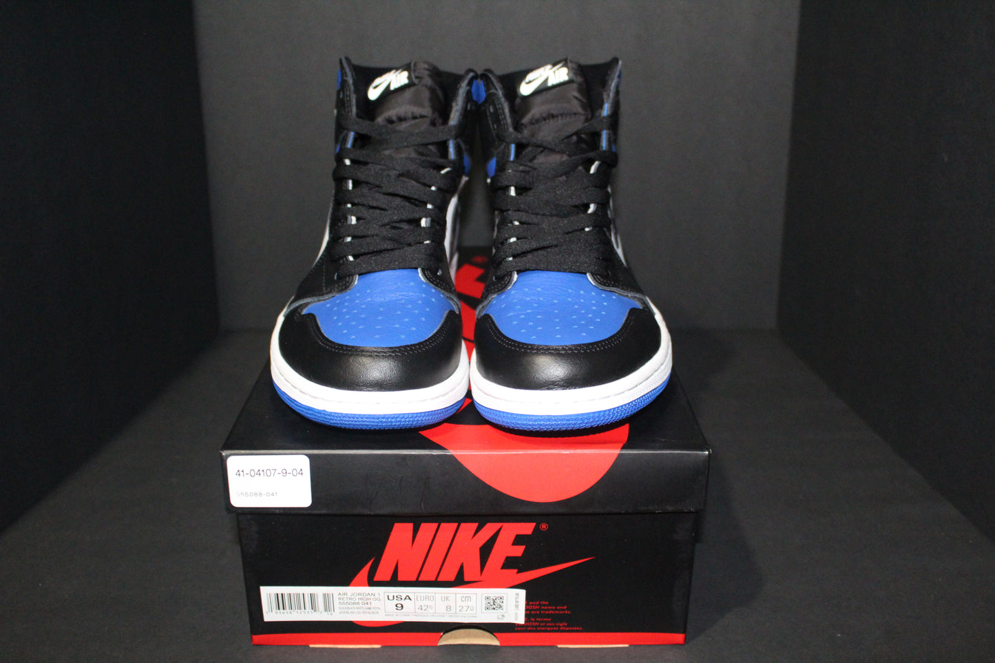 Size 9 - Air Jordan 1 Retro High Royal Toe - 555088-041