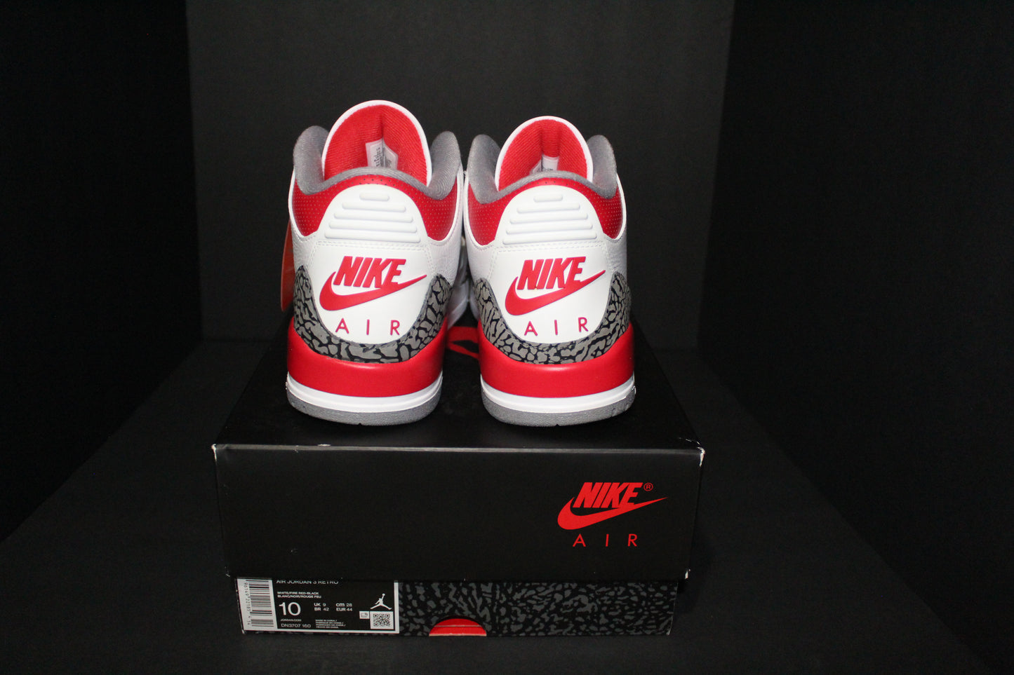 Size 10 - Air Jordan 3 Retro “Fire Red” *VNDS*